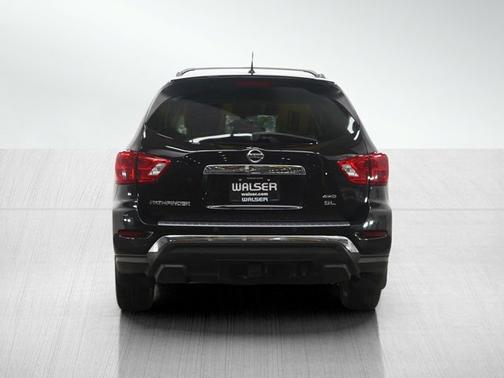 2018 Nissan Pathfinder SL