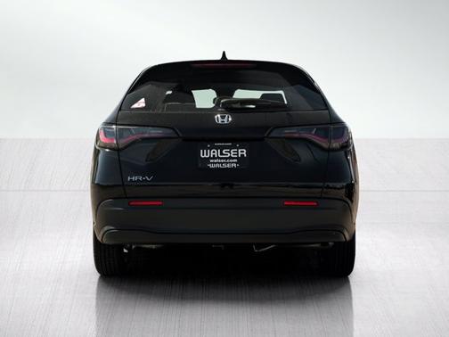 Crystal Black Pearl 2027 Honda HR-V LX