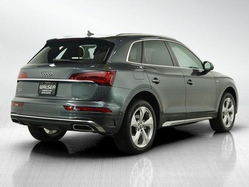 2024 Audi Q5 S line Prestige
