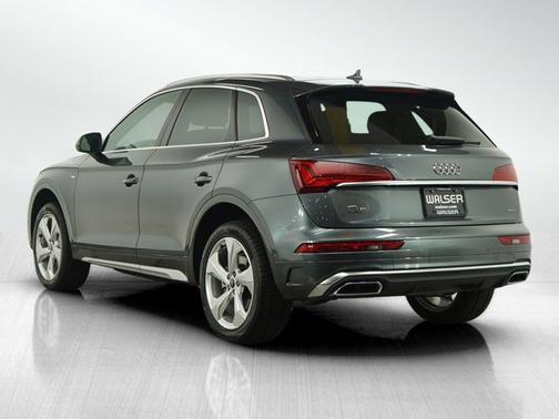 2024 Audi Q5 S line Prestige