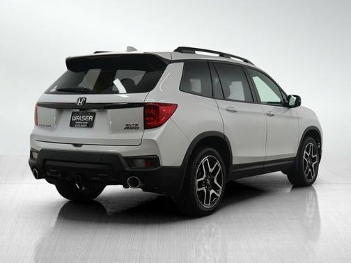 2023 Honda Passport Elite