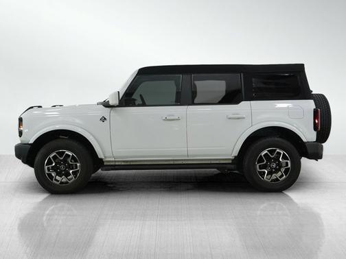 2023 Ford Bronco out banks sport utility