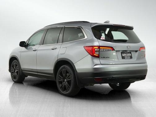 Silver 2022 Honda Pilot Special Edition