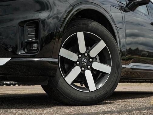 Raven Black 2026 Honda Prologue Touring