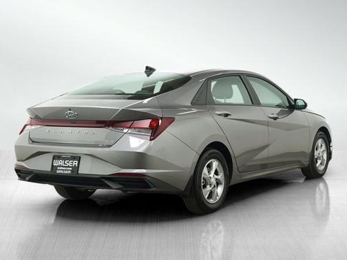 2023 Hyundai ELANTRA SE