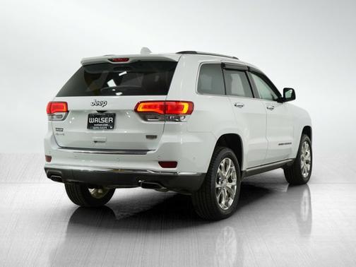 2019 Jeep Grand Cherokee Summit
