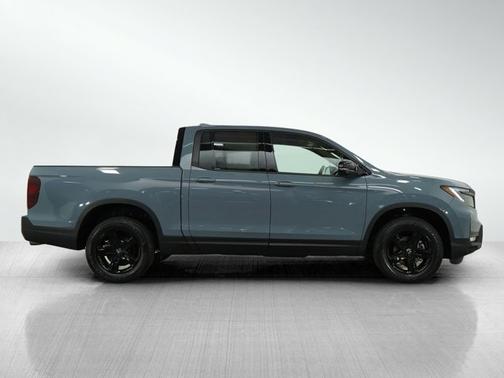 2022 Honda Ridgeline Black Edition