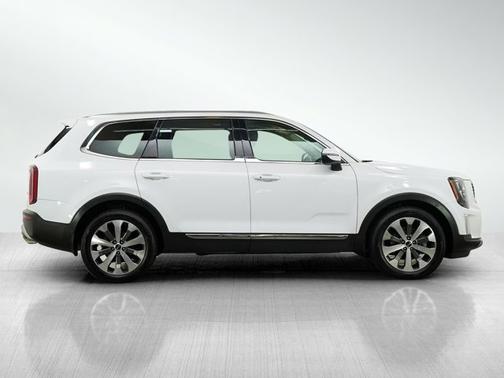 White 2021 Kia Telluride EX