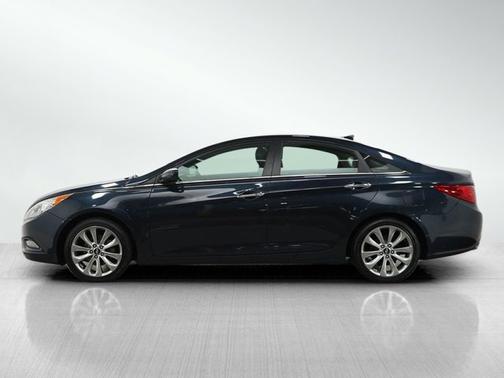 2013 Hyundai SONATA SE