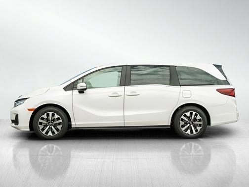 Platinum White Pearl 2026 Honda Odyssey EX-L