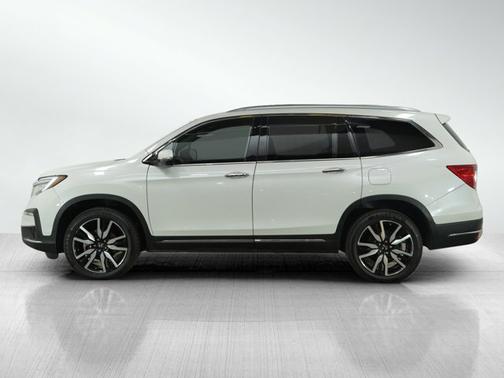 2022 Honda Pilot Touring 8-Passenger