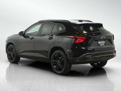 Black 2025 Chevrolet Trax ACTIV