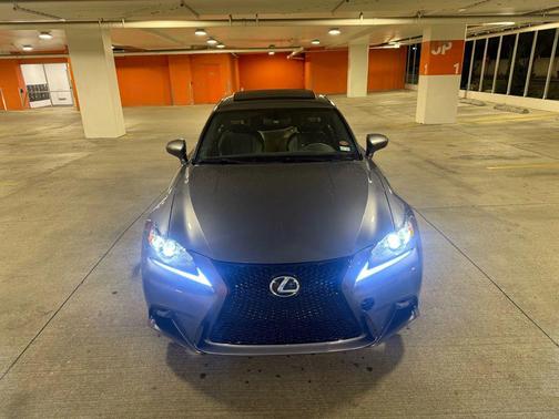 2016 Lexus IS 300 Base