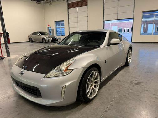 Brilliant Silver 2016 Nissan 370Z Base