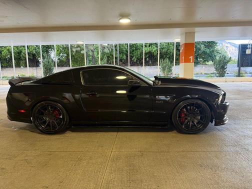 2013 Ford Mustang GT Premium