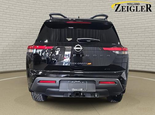 2025 Nissan Pathfinder Rock Creek 4WD