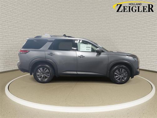 2025 Nissan Pathfinder SV 4WD