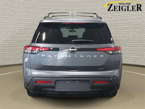 2025 Nissan Pathfinder SV 4WD