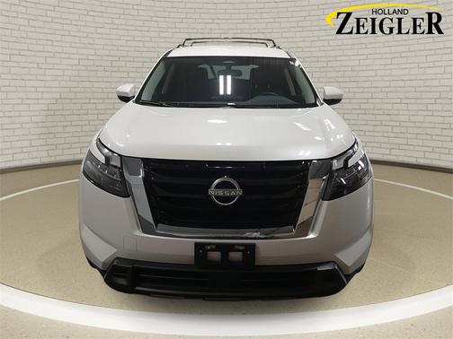 2024 Nissan Pathfinder SV 4WD
