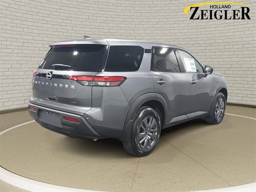 2025 Nissan Pathfinder S 4WD