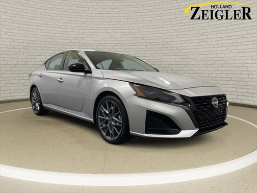 2024 Nissan Altima SR VC-Turbo FWD