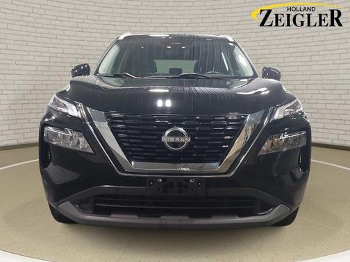 Super Black 2023 Nissan Rogue SV