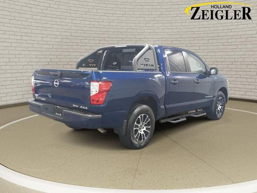 Deep Blue Pearl 2024 Nissan Titan SV