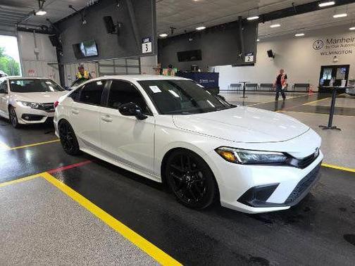 White 2022 Honda Civic Sport