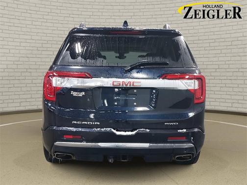 2022 GMC Acadia Denali