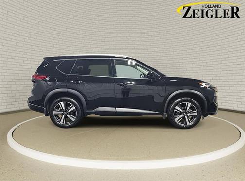 2025 Nissan Rogue SL
