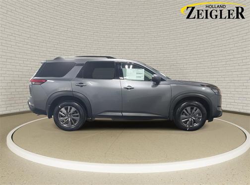 2025 Nissan Pathfinder SV 4WD