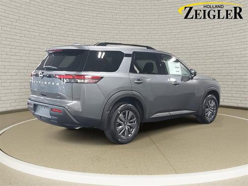 2025 Nissan Pathfinder SV 4WD