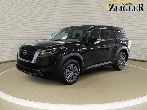 2025 Nissan Pathfinder S 4WD