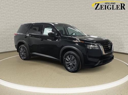 2025 Nissan Pathfinder S 4WD