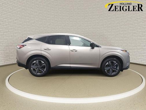Champagne Silver Metallic 2025 Nissan Murano SL