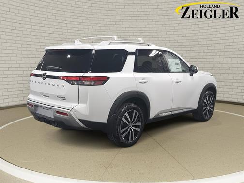 2025 Nissan Pathfinder Platinum 4WD