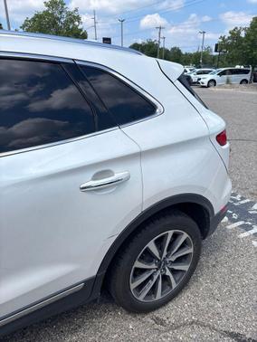 White Platinum Clearcoat Metallic 2019 Lincoln MKC Reserve