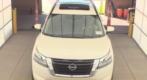 2023 Nissan Pathfinder SL 4WD