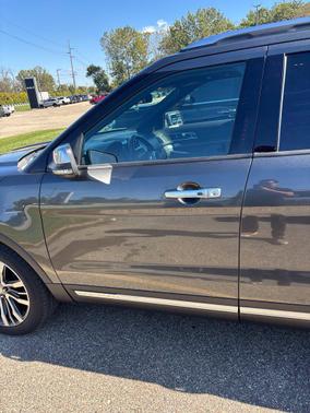 Magnetic 2018 Ford Explorer Platinum