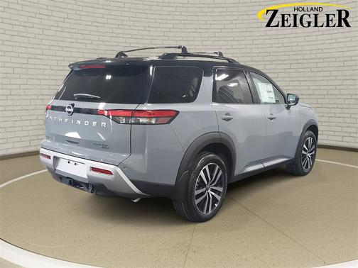 2025 Nissan Pathfinder Platinum 4WD