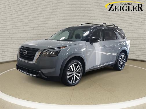 2025 Nissan Pathfinder Platinum 4WD