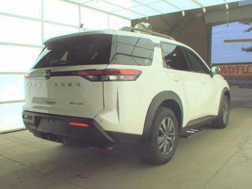 Pearl White Tricoat 2024 Nissan Pathfinder SV 4WD