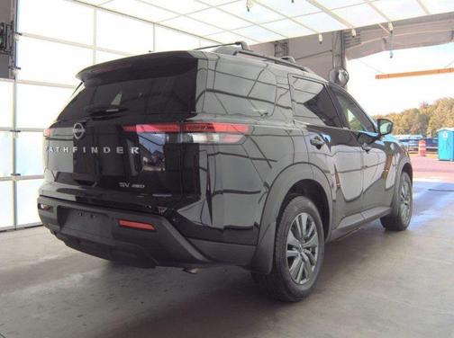 2024 Nissan Pathfinder SV 4WD