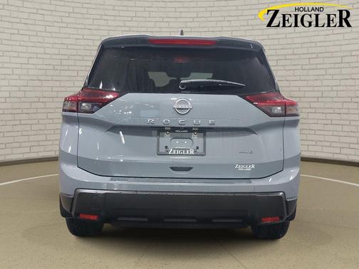 Boulder Gray Pearl 2026 Nissan Rogue SV