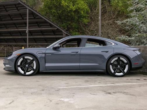 2025 Porsche Taycan 4