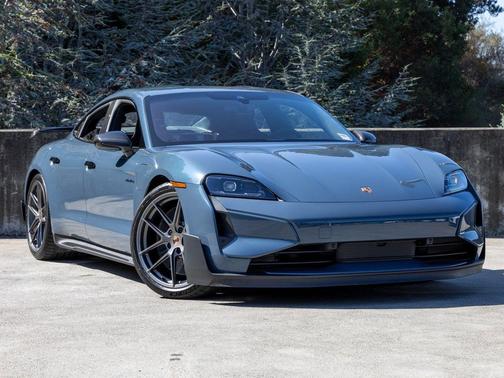 2025 Porsche Taycan Turbo GT w/Weissach Package