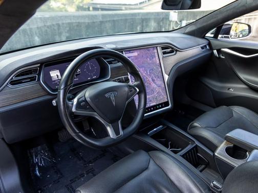 2017 Tesla Model S 60