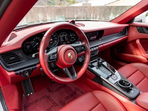 2024 Porsche 911 Targa 4 GTS