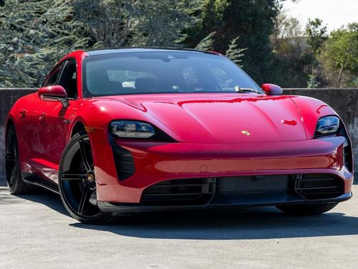 2020 Porsche Taycan Turbo