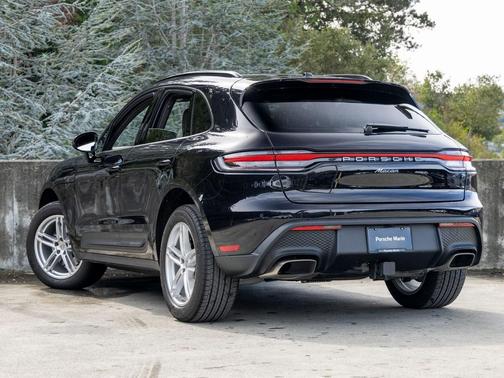 2025 Porsche Macan 